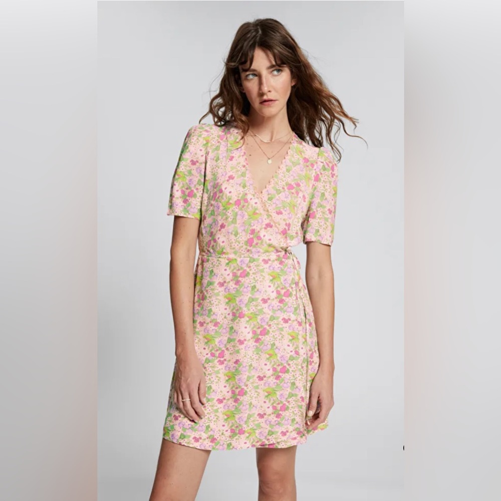 Printed scallop wrap dress from & Other Stories. New With Tags.